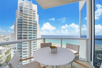 Building Photo - 100 South Pointe Dr
