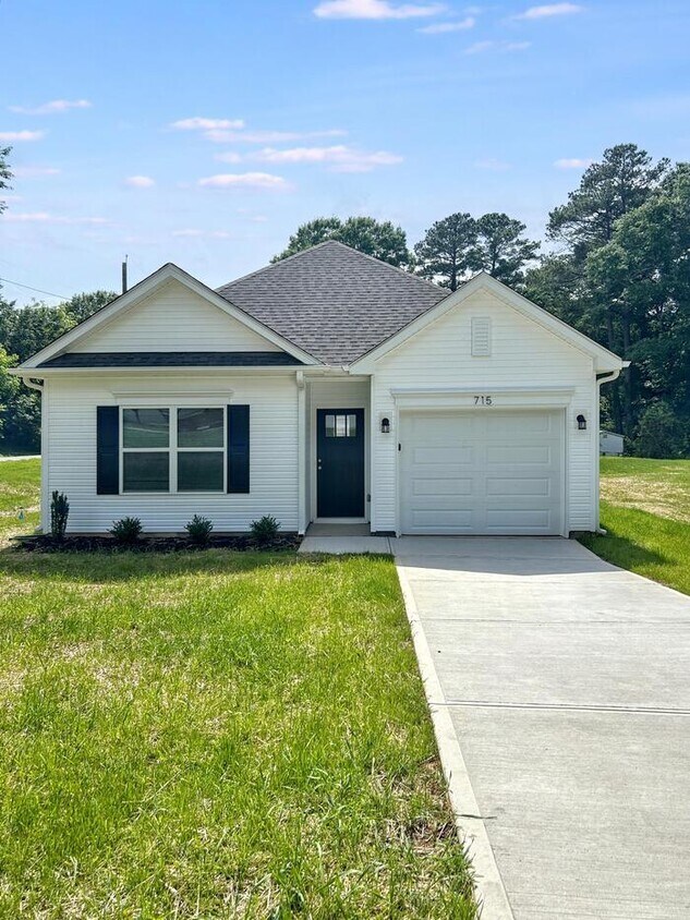 Foto principal - 715 N McFarland St