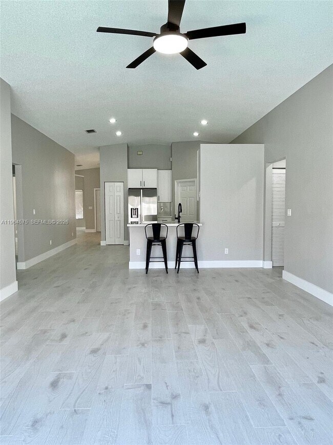 Foto del edificio - 1748 SW 108th Way