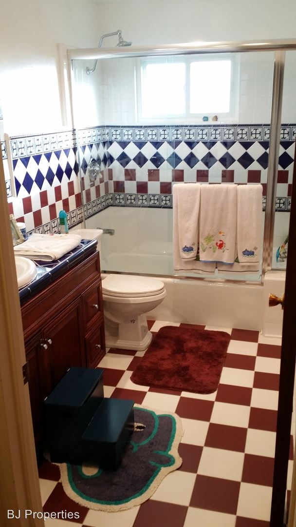 Building Photo - 4 br, 3 bath House - 904 Via Zumaya