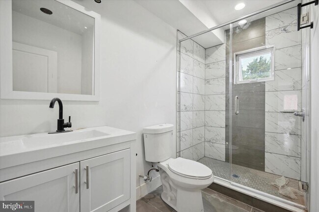 Foto del edificio - 2657 E Clearfield St