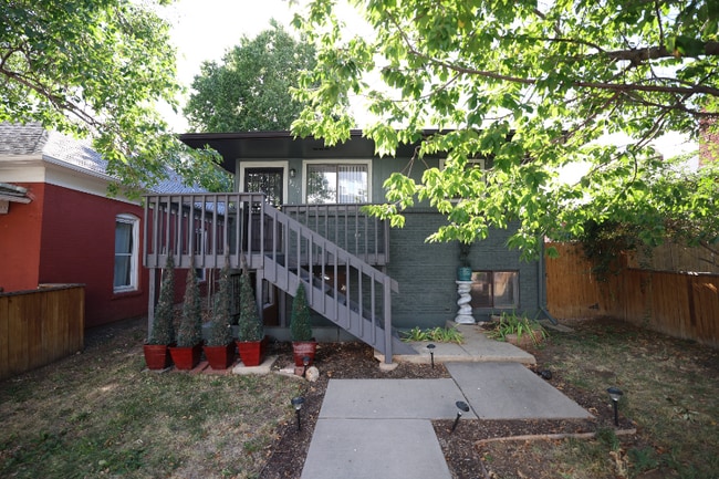 Building Photo - 3233 Meade St
