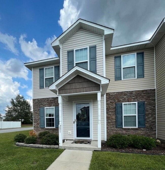 Building Photo - 201 Glen Cannon Drive