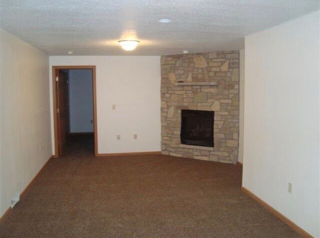 Building Photo - 625 Alyssa St