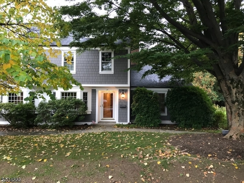 Primary Photo - 27 Hilltop Rd