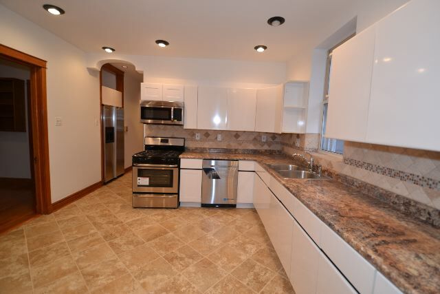 Foto del edificio - 4118 N Ashland Ave