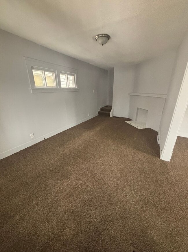 Building Photo - 3bd Single Cash Pay/Section 8