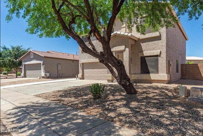 Foto del edificio - 66 E Saddle Way