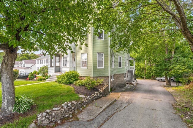 Foto del edificio - 427 Hamilton St