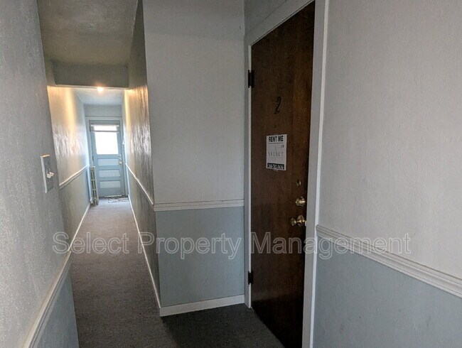 Foto del edificio - 1033 Edgewater Ave