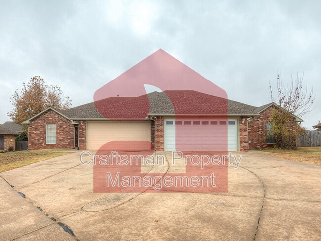 Photo - 2711 Silvertree Drive House