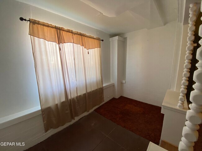 Foto del edificio - 3211 Tularosa Ave