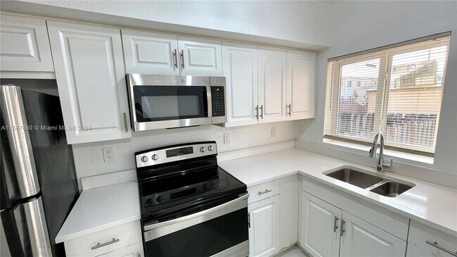 Foto del edificio - 445 NW 84th Terrace