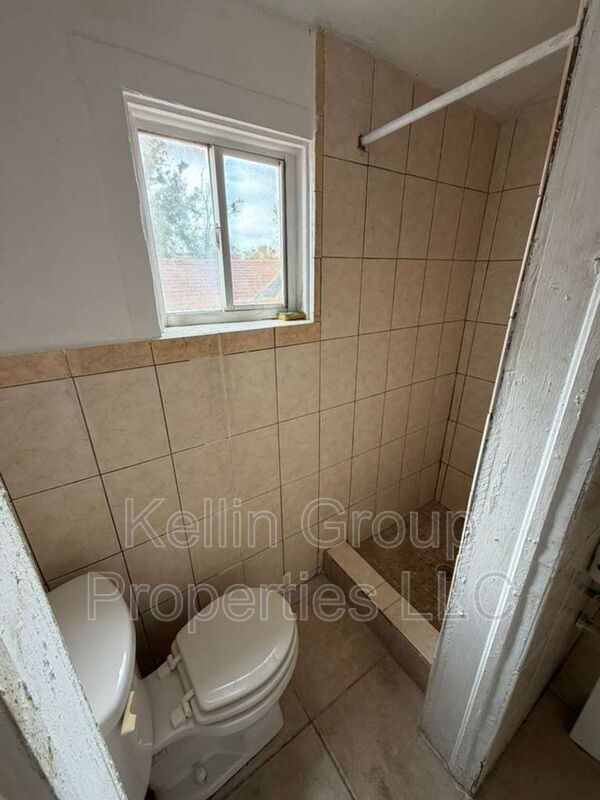 Building Photo - 2917 Sanchez St