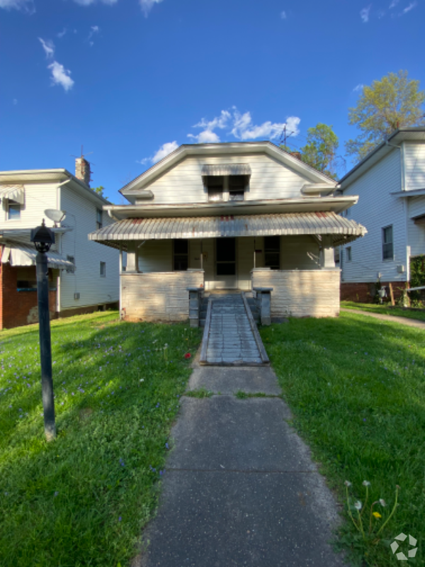 Building Photo - 1712 18th St