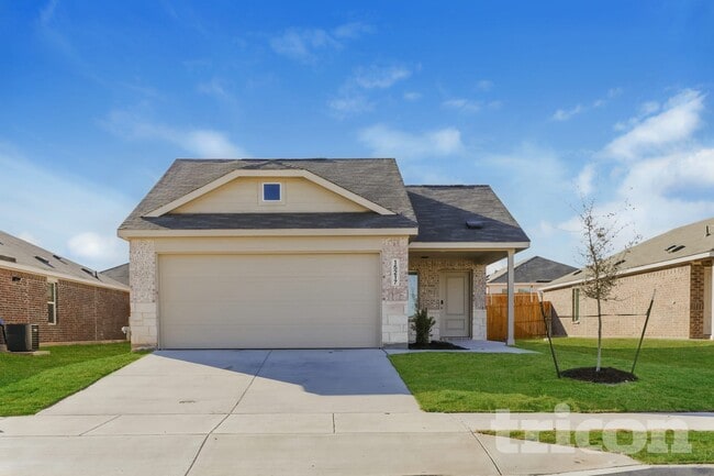 Building Photo - 15217 Bullfighter Blvd