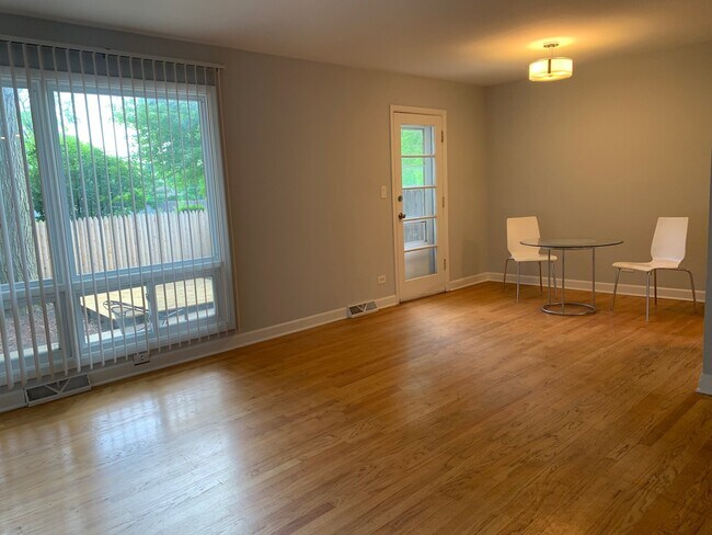 Foto del edificio - 810 Skokie Blvd