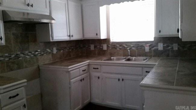 Building Photo - 6303 Senate Dr