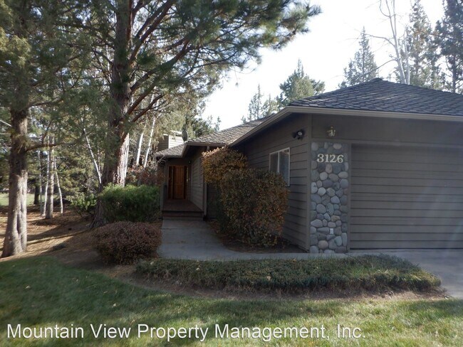 Foto del edificio - 3 br, 2 bath House - 3126 NW Clubhouse Dr.