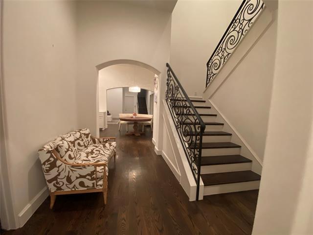 Foto del edificio - 5110 Elsby Ave