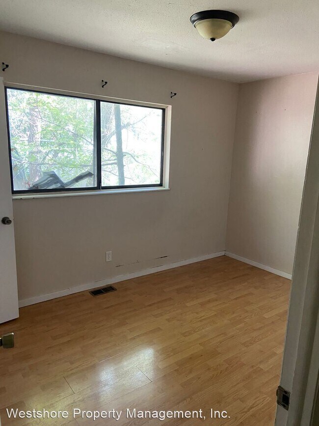 Foto del edificio - 4 br, 2 bath House - 1420 Yarmouth Ave.