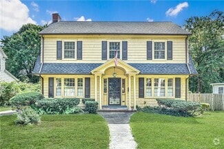 Building Photo - 61 Villa Ave
