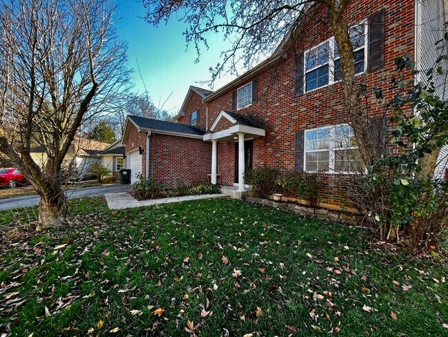 Building Photo - 90 N Crooked Lake Ln