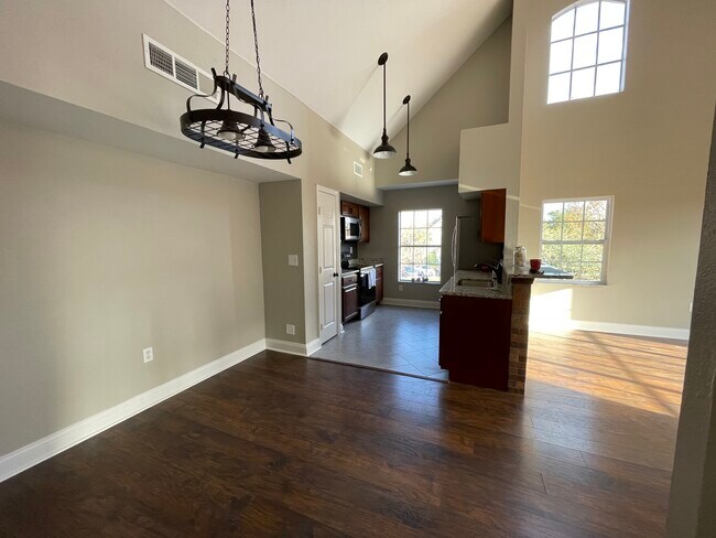 Building Photo - 10542 White Lake Ct