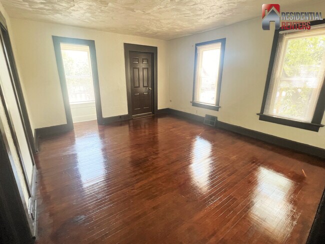 Foto del edificio - 3005 N 1st St