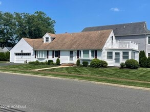 Building Photo - 300 4th Ave