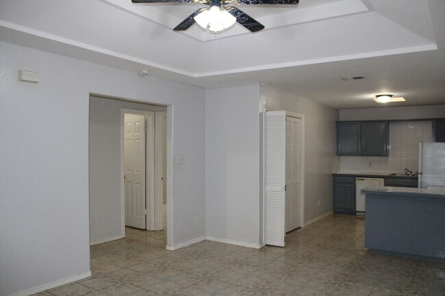Foto del edificio - 2201 Kimberly Ln