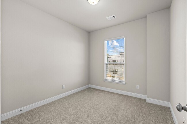 Building Photo - New Stunning Townhouse for Rent!