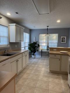 Foto del edificio - 108 Marsh Rabbit Dr