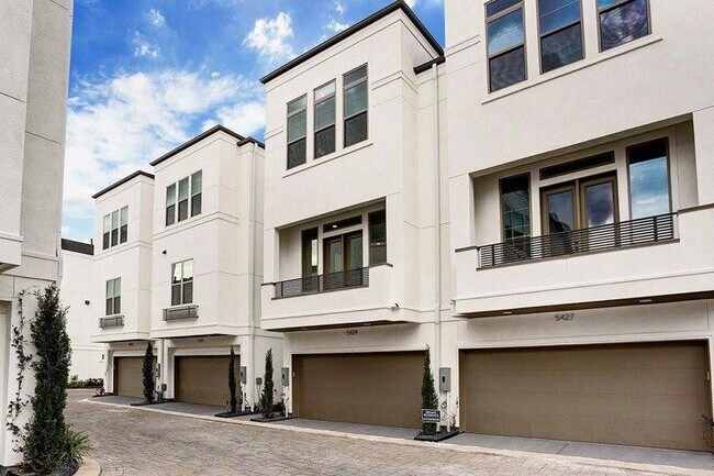 Building Photo - 417 T C Jester Blvd
