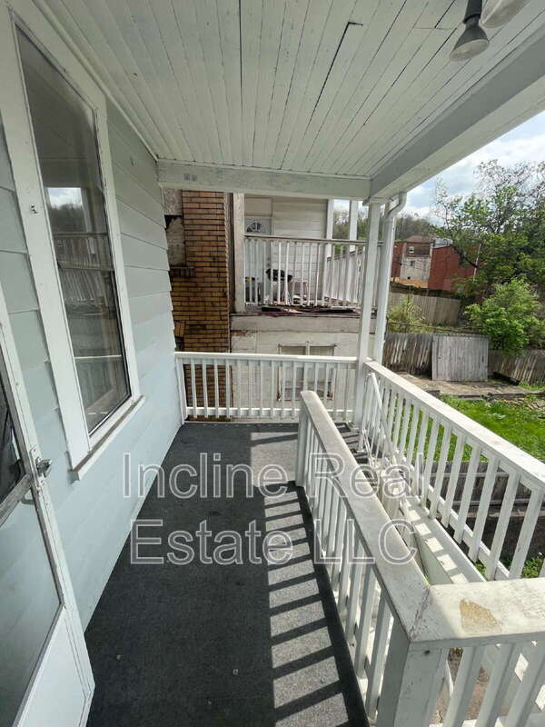 Photo - 561 2nd St House