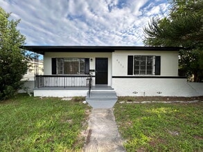Building Photo - 4111 5th Ave S