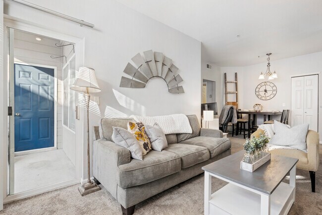 Foto del edificio - 4545 Wheaton Dr