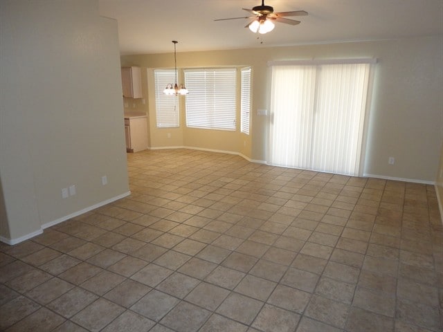 Building Photo - 2392 E Remington Pl