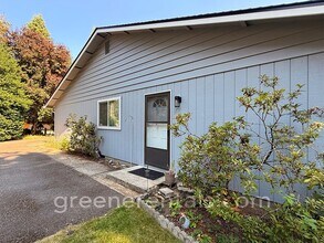 Building Photo - 7625 Trails End Dr SE