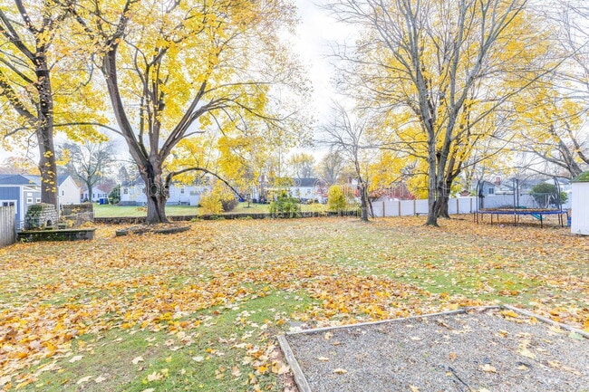 Building Photo - 99 Cheney Ln