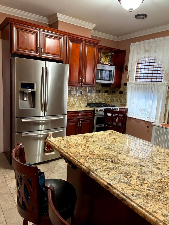 Foto del edificio - 5942 57th Rd