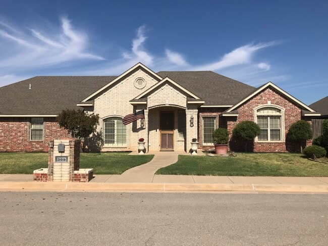 Building Photo - 309 Mesa Verde Ct