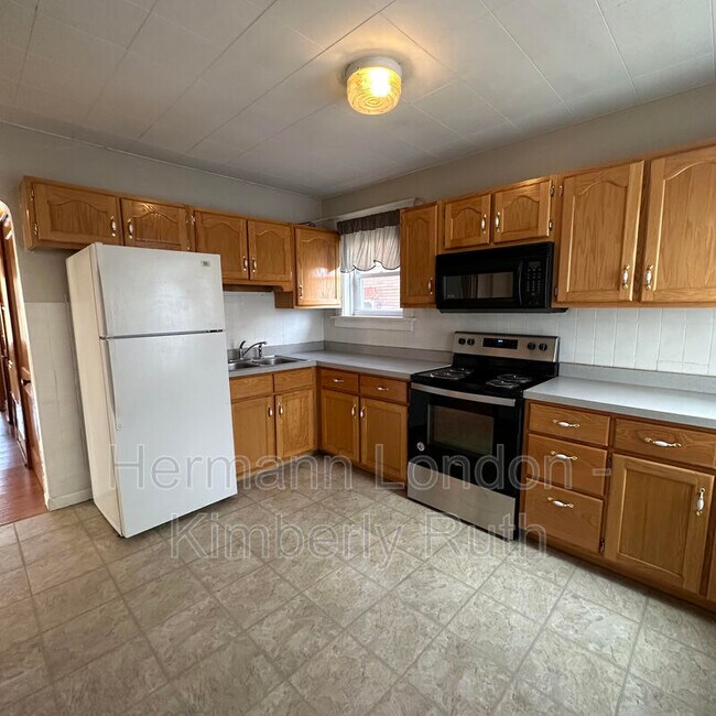 Foto del edificio - 3290 Watson Rd