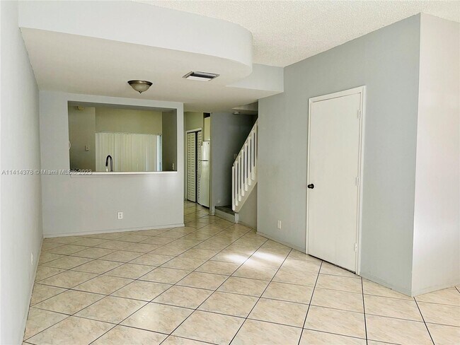 Building Photo - 67 Whitehead Cir