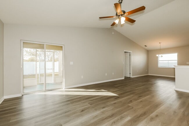 Building Photo - 11341 Southwind Lake Dr