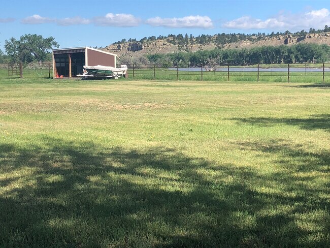 Foto del edificio - 2910 N 17th Rd