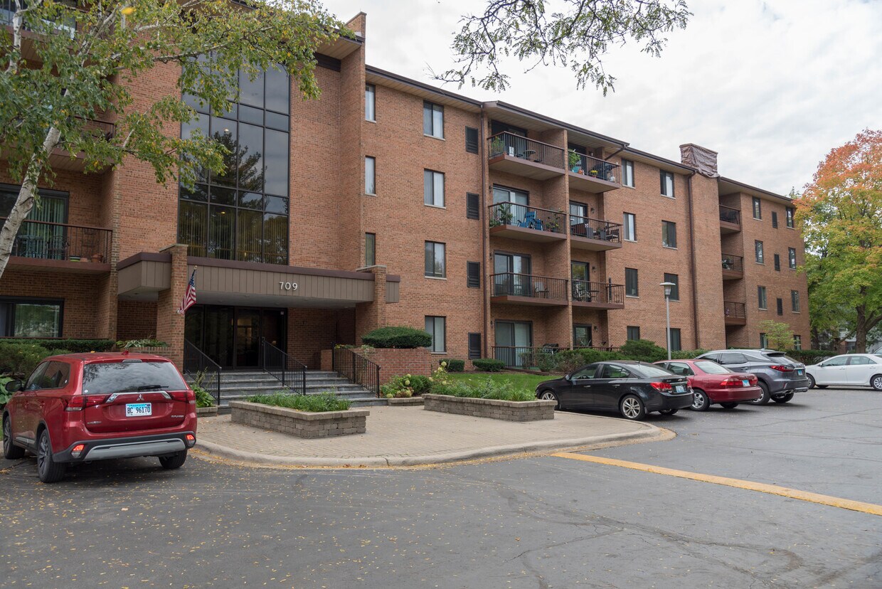 Primary Photo - 709 79th St
