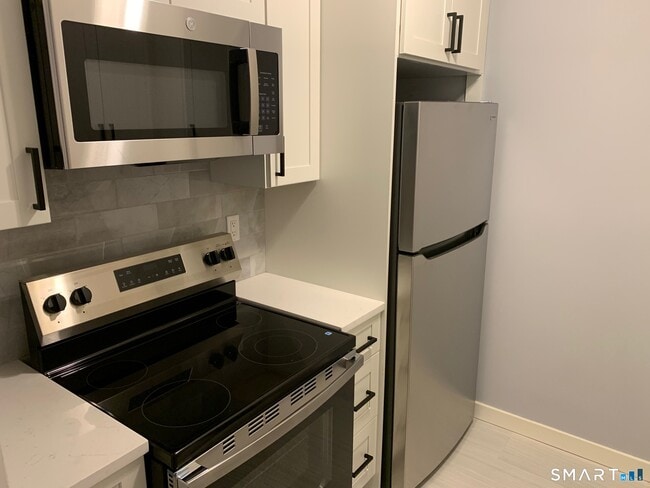 Building Photo - 34 A Padanaram Rd