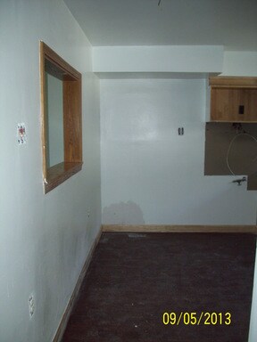 Building Photo - 489 S Edgehill Ave
