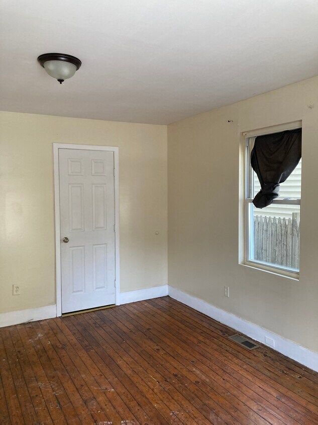 210 Farnham St Unit 212 apt 1 1st floor, Lawrence, MA 01843 Rentals in